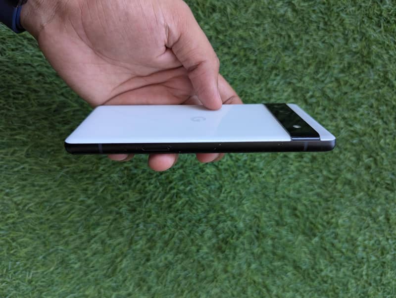 Google Pixel 6a 1