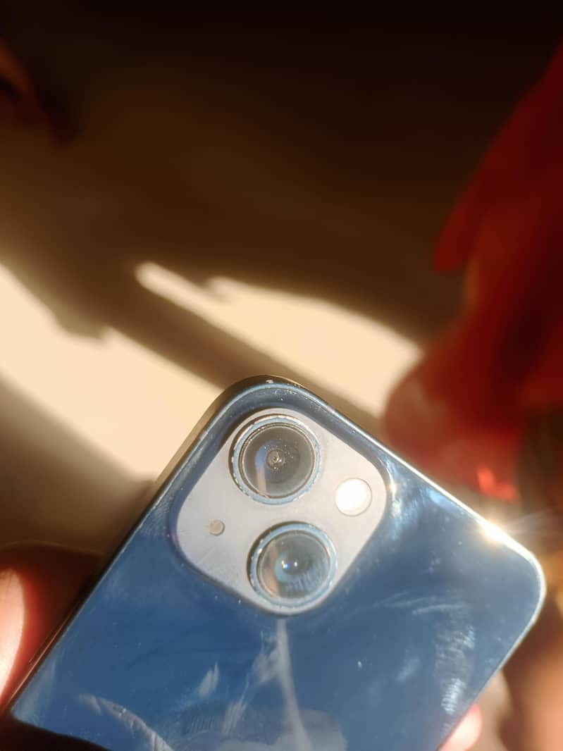 Apple iPhone 13 3