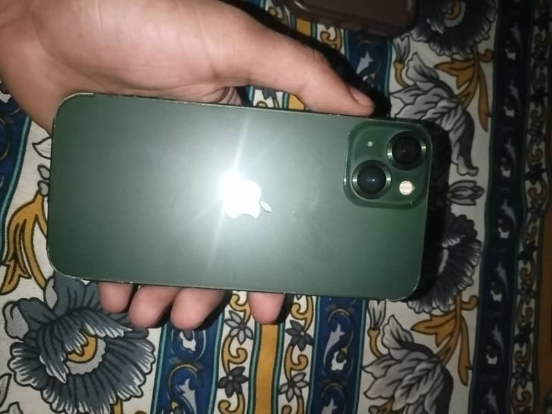 Apple iPhone 13 1