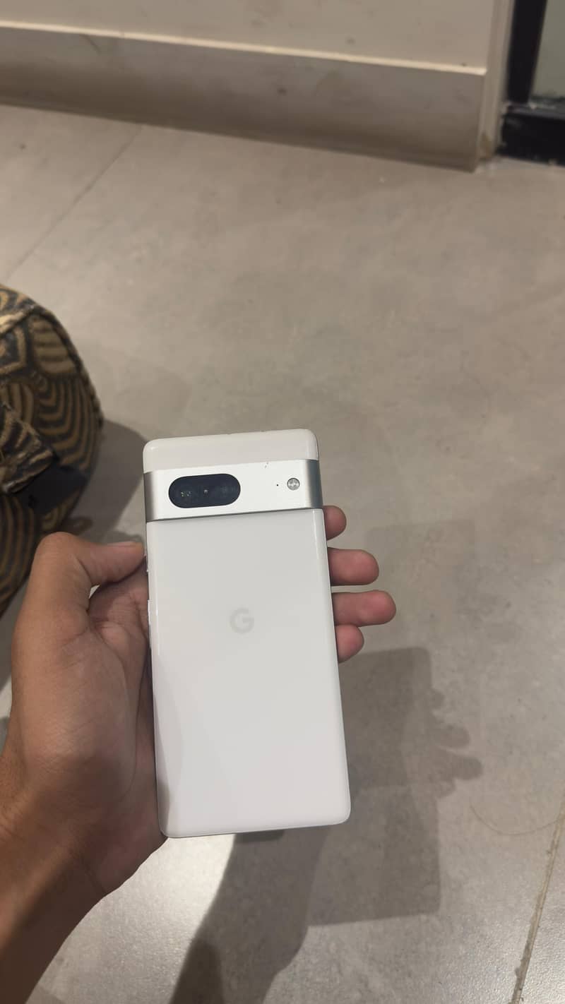 Google pixel 7 4