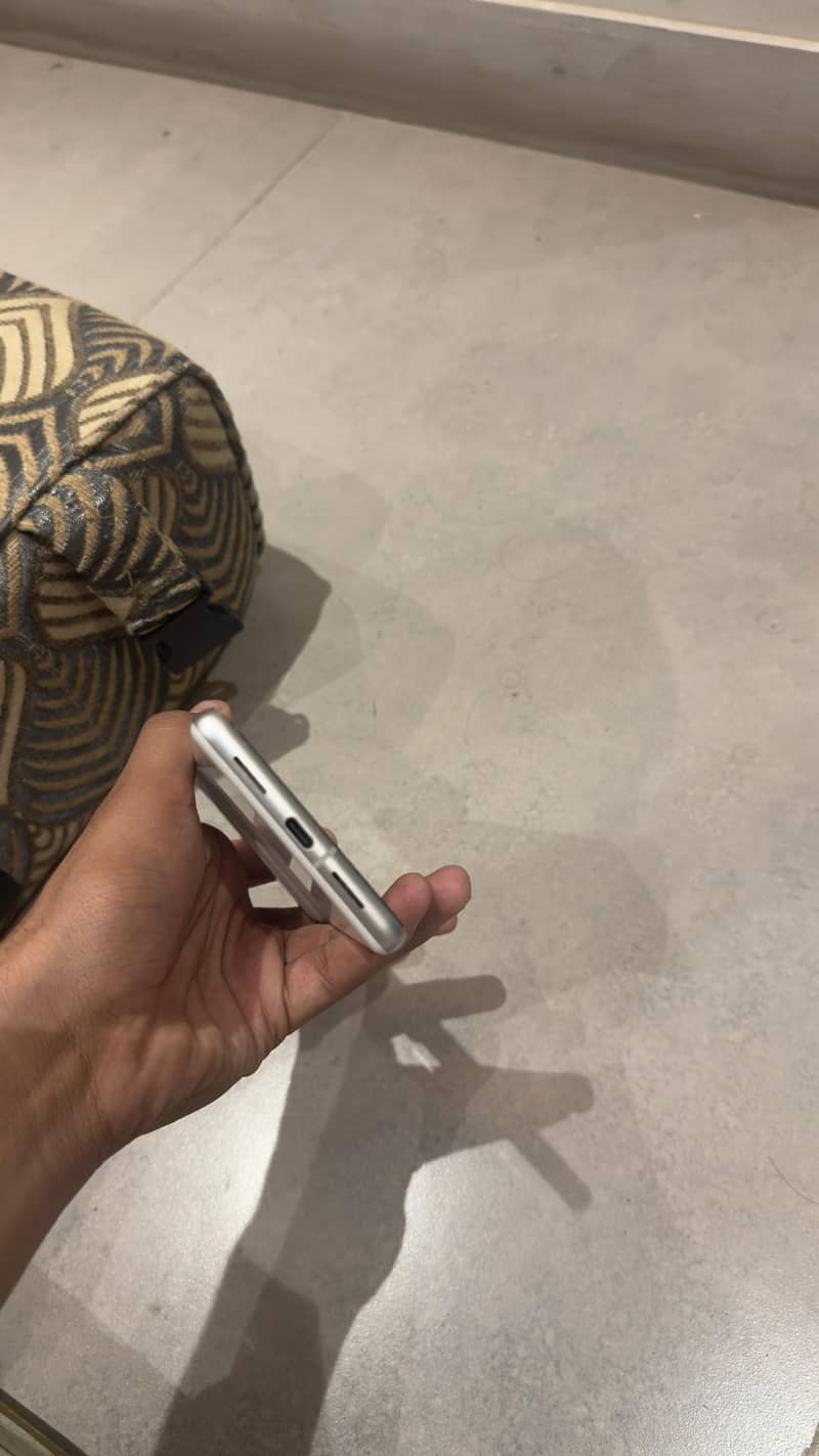 Google pixel 7 5