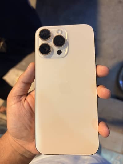 Apple iPhone 16 Pro Max