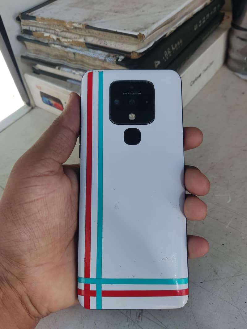 Tecno CAMON 16 Pro 1