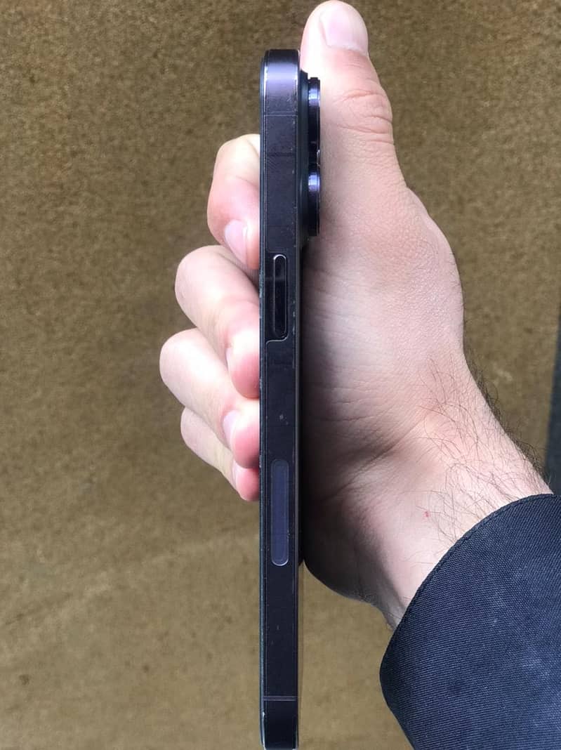 iPhone 14 Pro Max 3