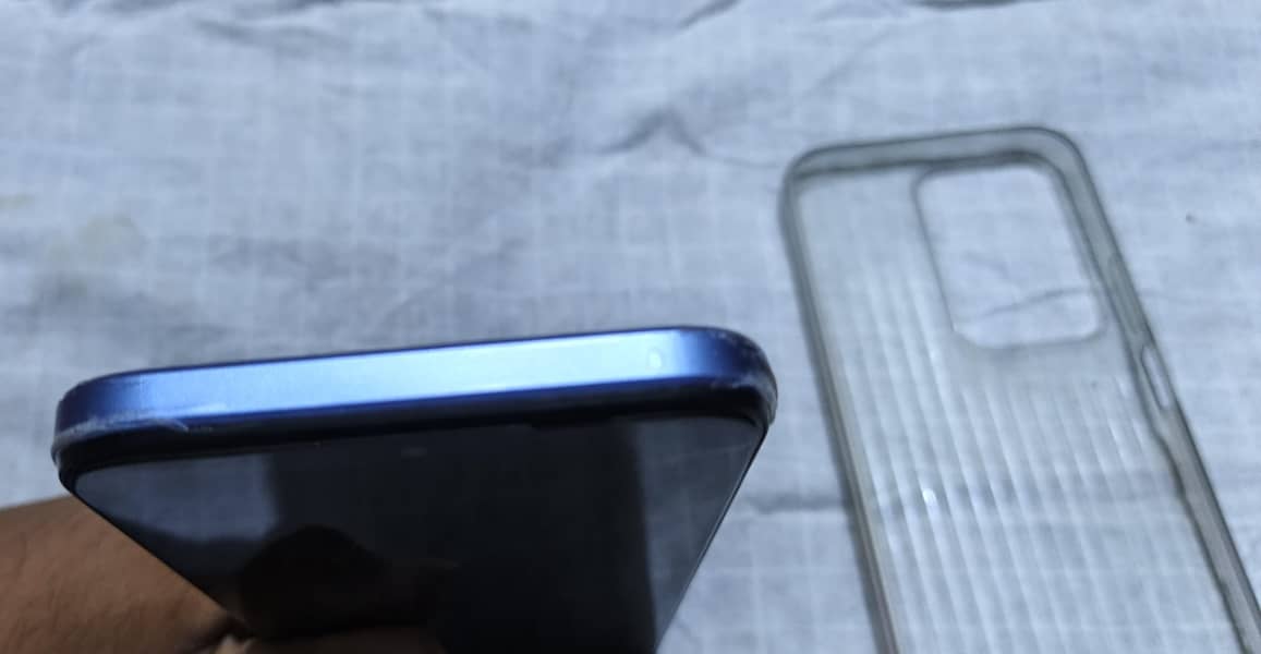 Realme C85 5