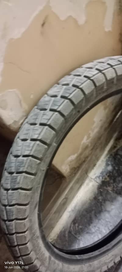 90 90 18 gs 150 tyre