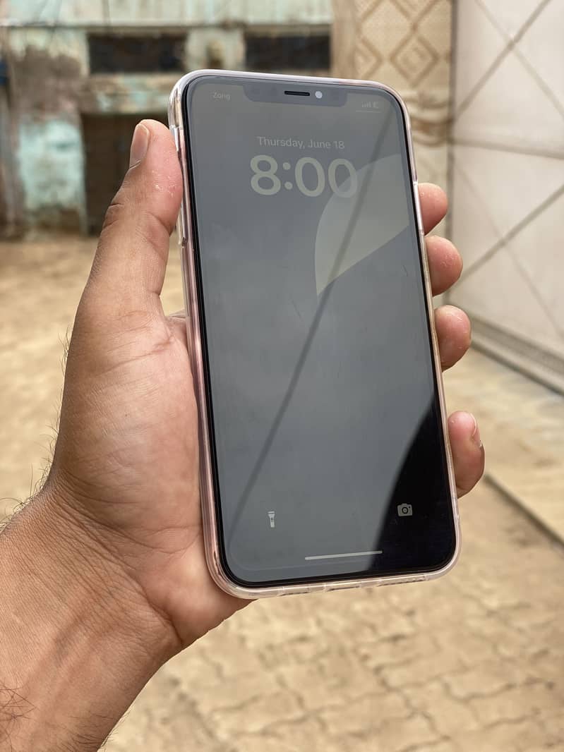 Apple iPhone XS Max 1