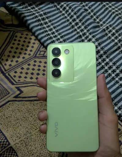 Vivo Y100