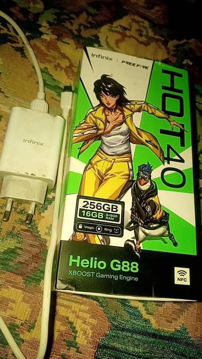 Infinix Hot 40 8+8/256 9/10 condaion complete box