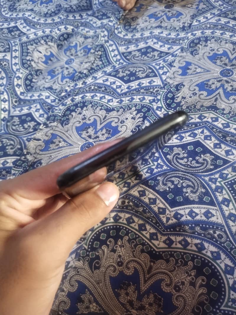 Apple iPhone 7 Plus 5