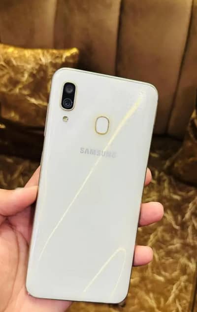Samsung Mobile A30