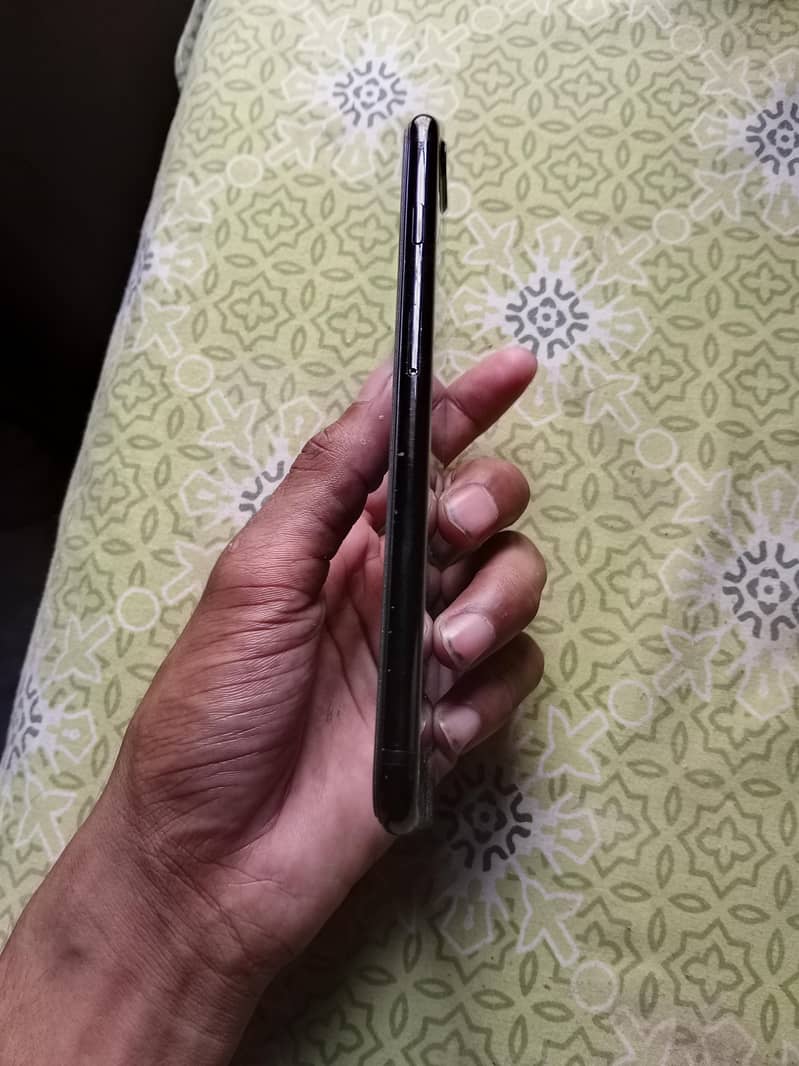 Apple iPhone 7 Plus 2