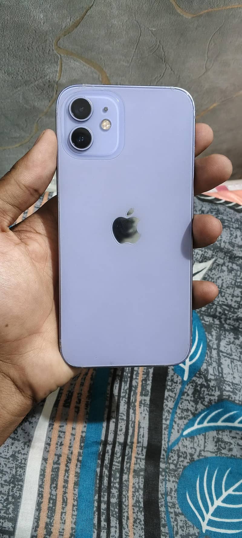 Apple iPhone 12 0
