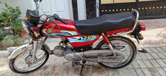 Total orignal bike first owner like a zero codition