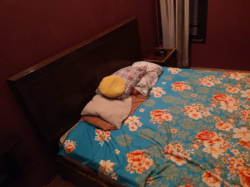 King Size Bed 2