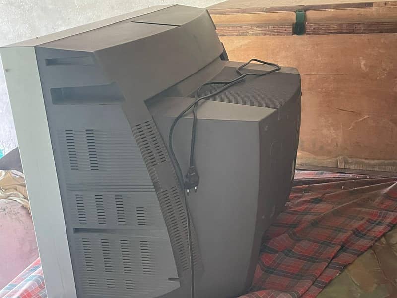 TV LED 0