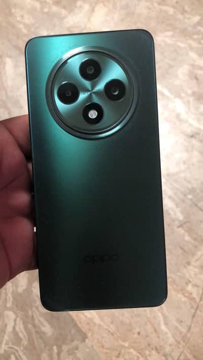 OPPO Reno12 F 12+12/ 256 gb 5G