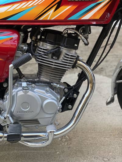 Cg 125