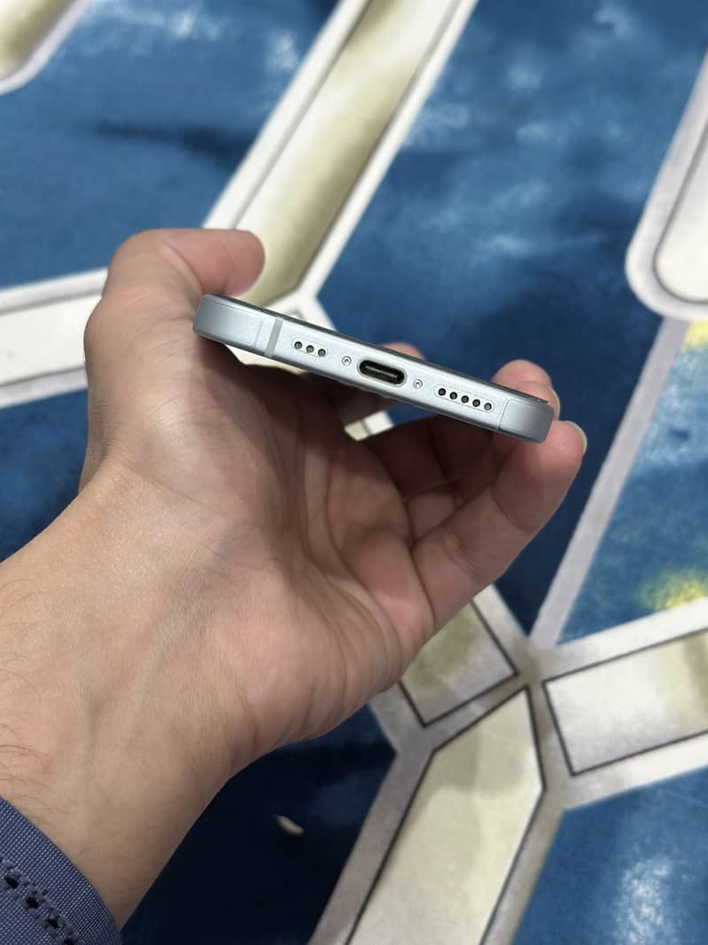 Apple iPhone 15 3