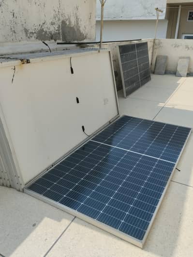 430 watt - 12 Solar panels