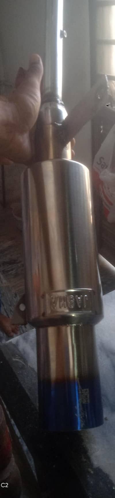 exhaust hks brand loud sound and vibrate