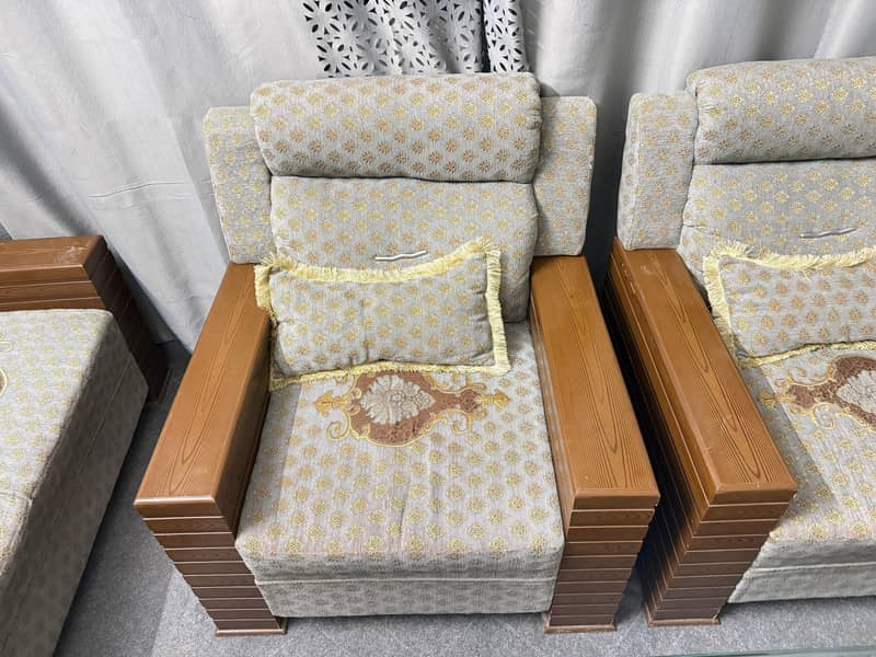 5 seater sofa 4