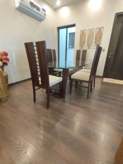 Dinning table with 6 chairs