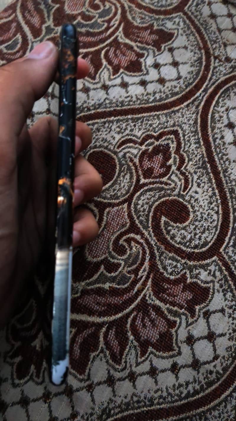 Apple iPhone 7 Plus 2