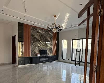 Stunning House Is Available For sale In DHA Phase 7 - Block R