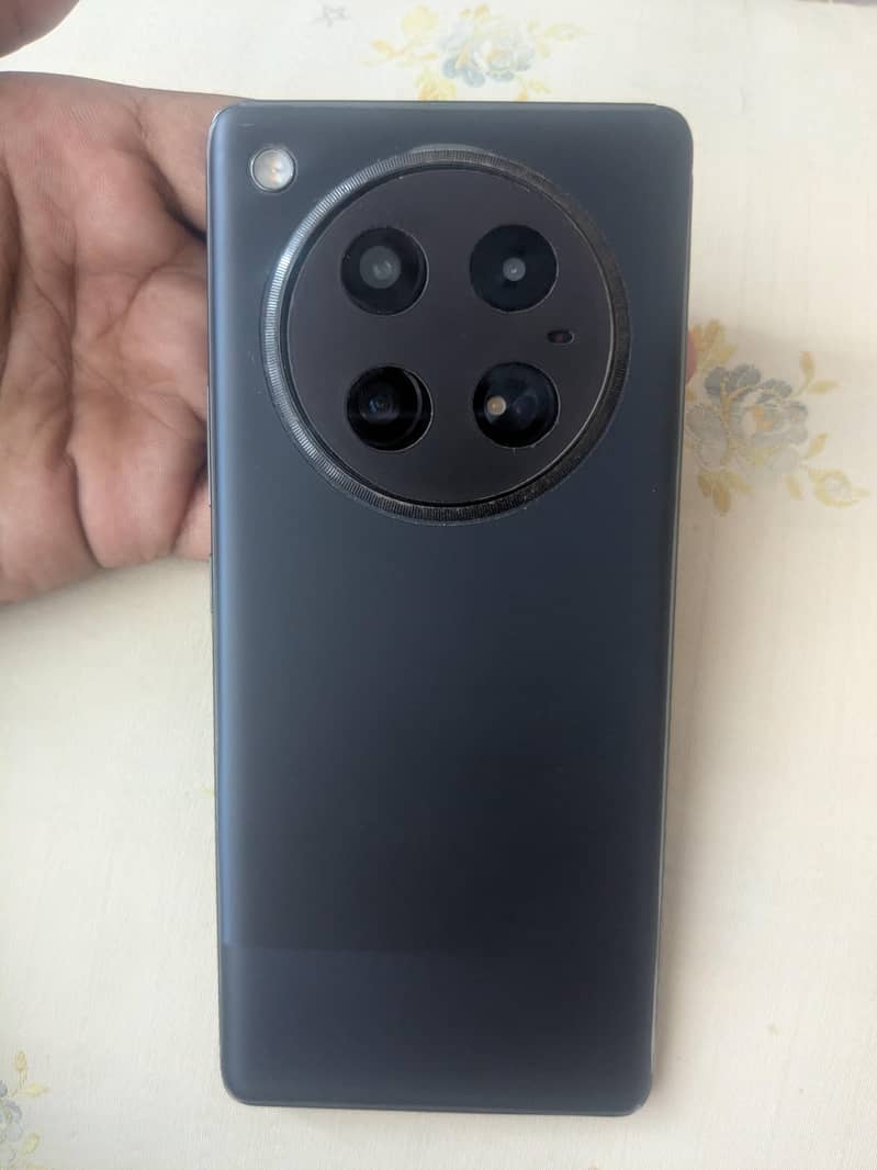 INFINIX ZERO 40 2