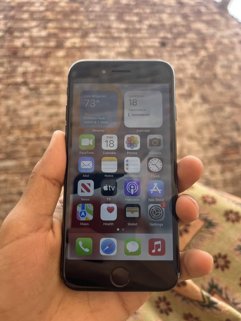 Apple iPhone 7 1