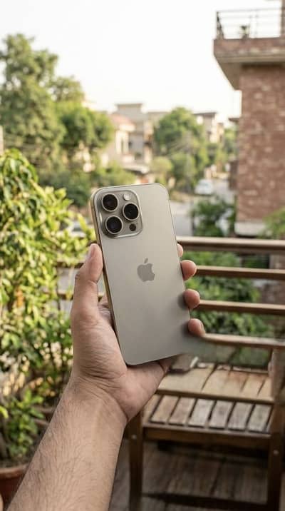 Apple iPhone 15 Pro Max Factory Unlock (256GB)