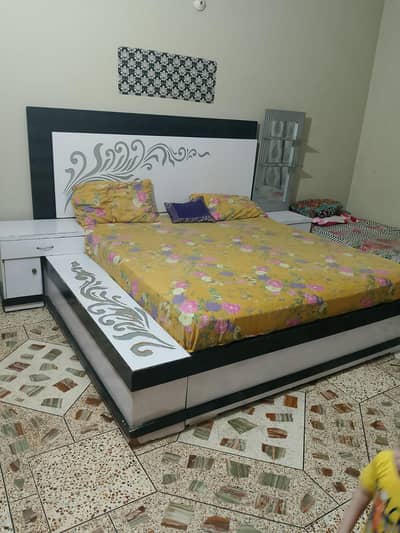 bed set for sale all ok 78 thousand mai sab kuch hai