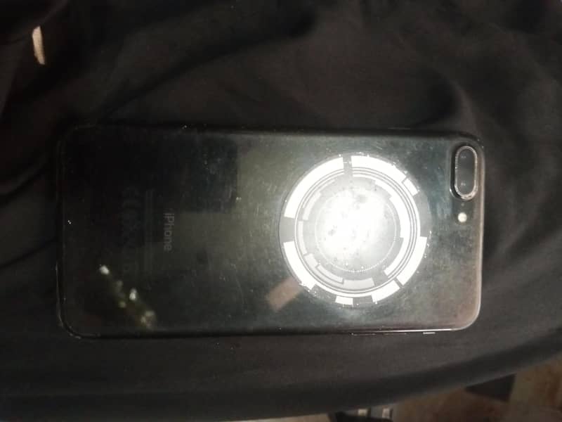 Apple iPhone 7 Plus 1