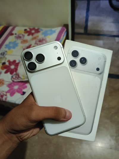 17 Pro Max Jv 256 GB With Box