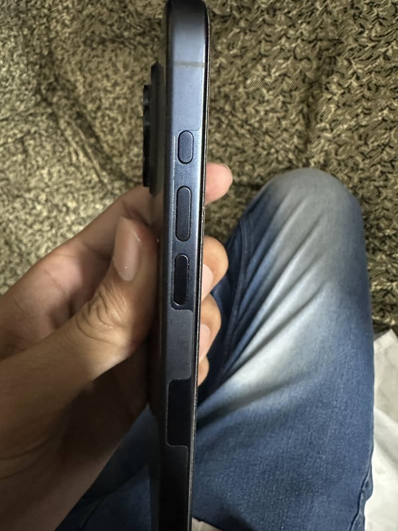 iPhone 15 pro max 5