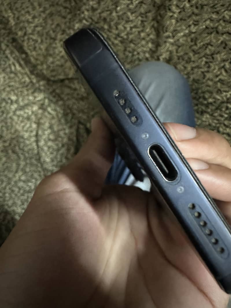iPhone 15 pro max 7