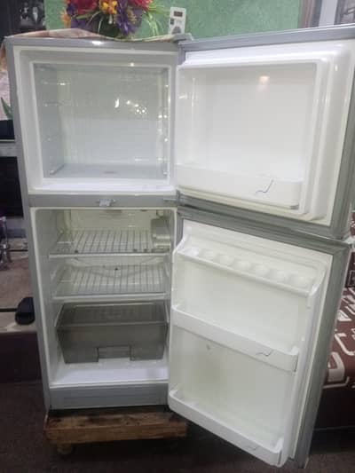 dawlance fridge model 9122m