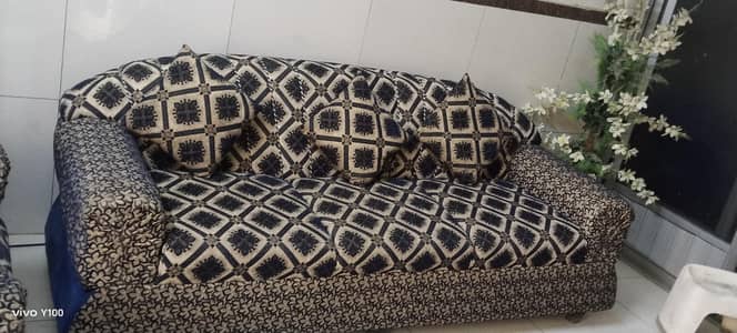 sofa set good condition