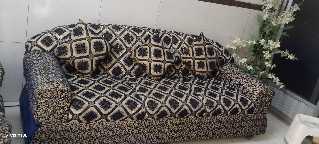 sofa set good condition 0