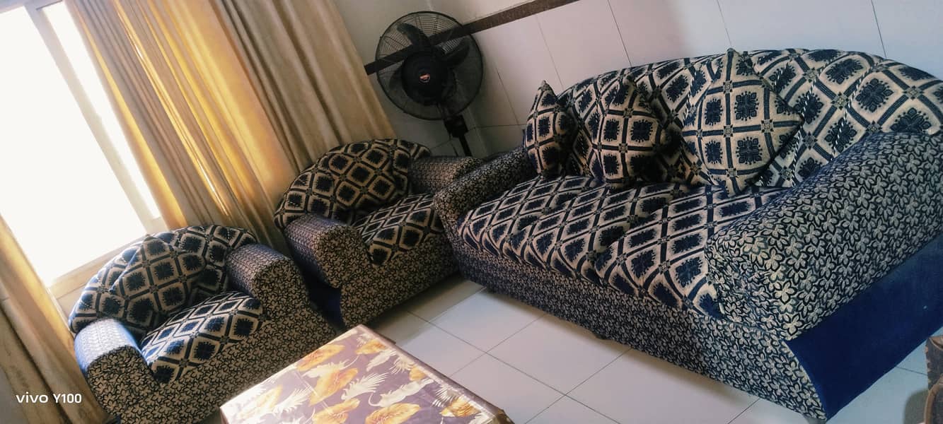 sofa set good condition 3
