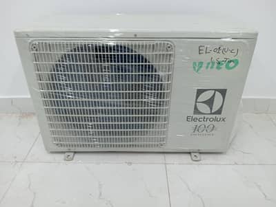 Electrolux 1.5 ton DC inverter/0321/083/33/28/