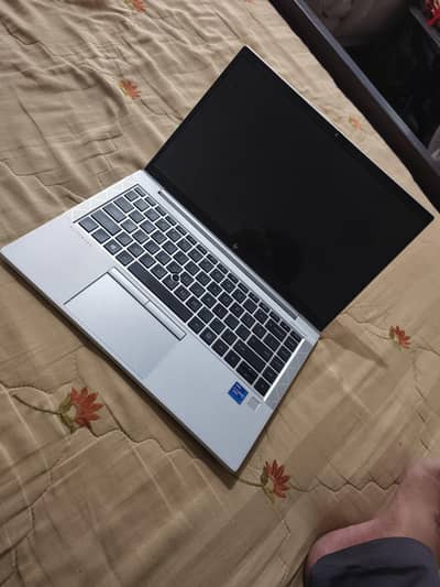 Hp Elitebook 840 G8 Correi7 11 generation