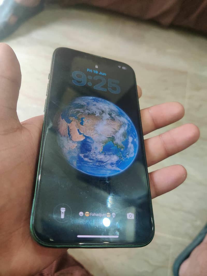 Apple iPhone 13 3