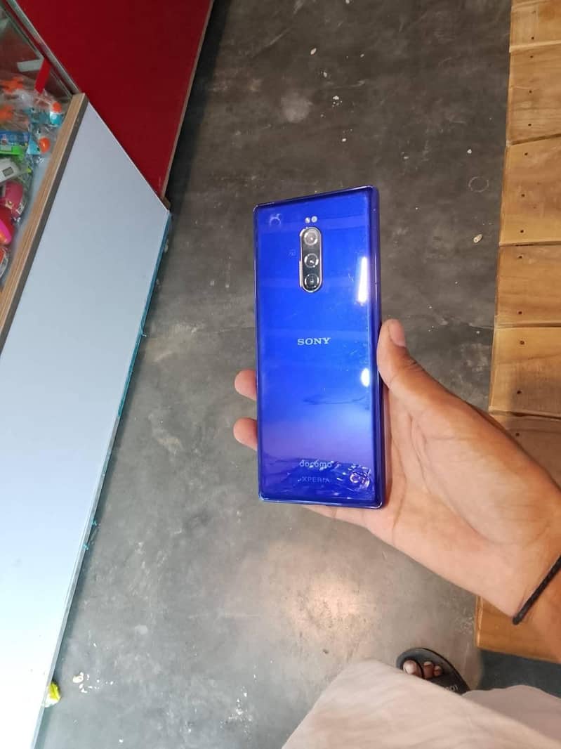 Sony 1 2