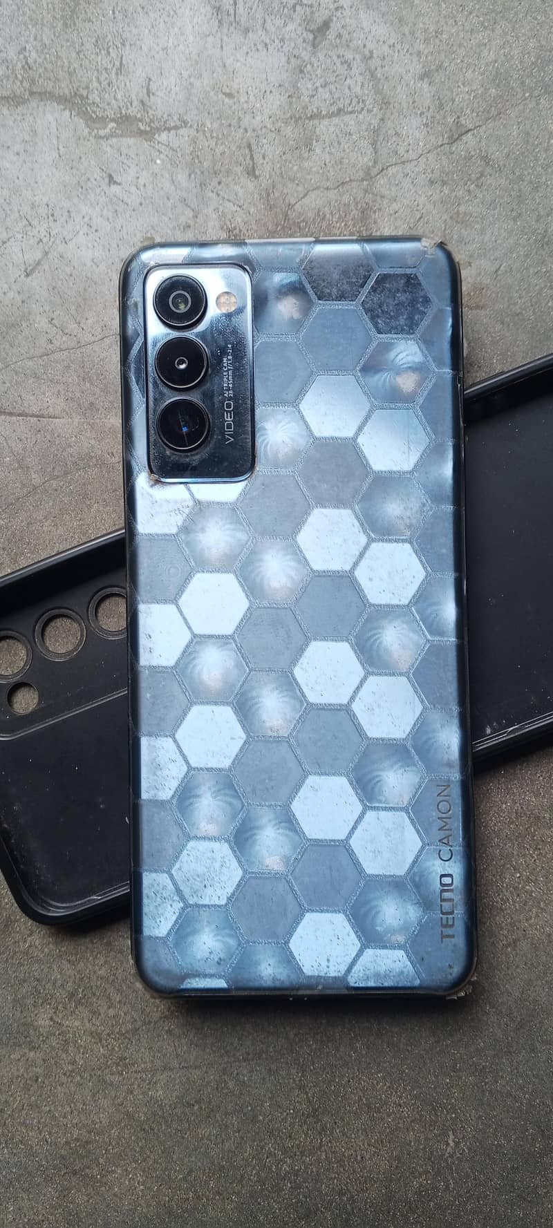 Tecno Camon 18P 0