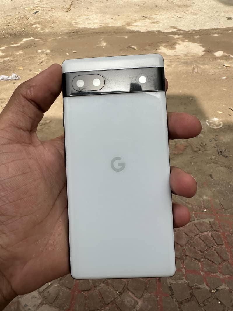 Google Pixel 6a 1