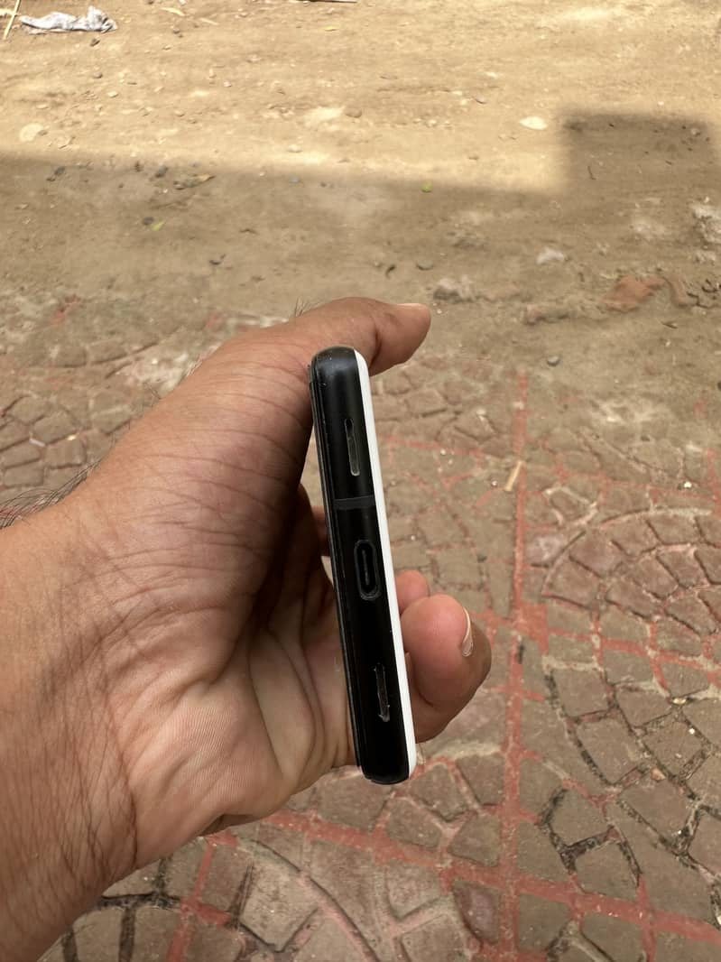 Google Pixel 6a 2