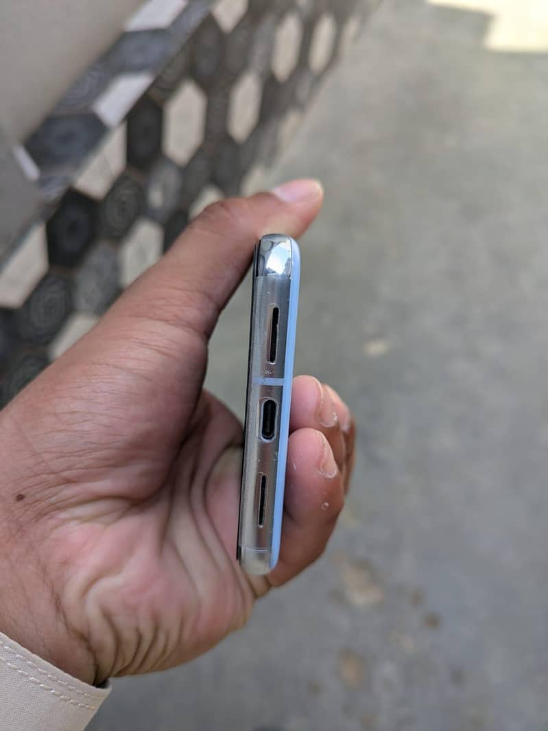 Google Pixel 8 Pro 5