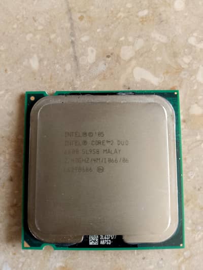 prosesar 2.4 core 2 do